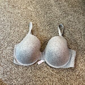 PINK Victoria's Secret Light Gray Bra